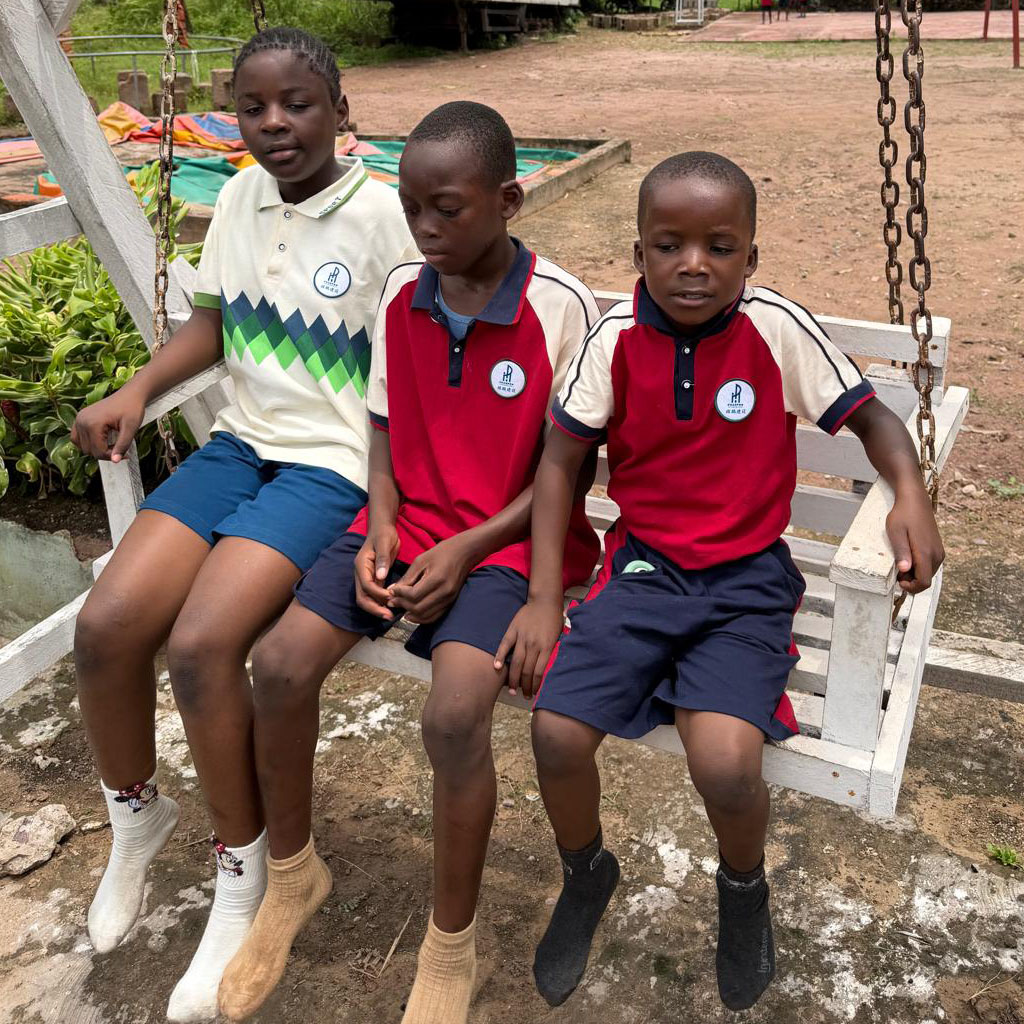 Benevoles avec les enfants